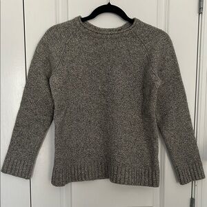 L.L. Bean 100% Lambswool Heathered Gray Women's Crew Neck Sweater